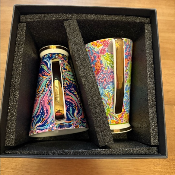 NWT Set of 2 Tall Floral Porcelain Coffee Mugs | 16.9 oz | Gold Base | Gift Box - Picture 9 of 12